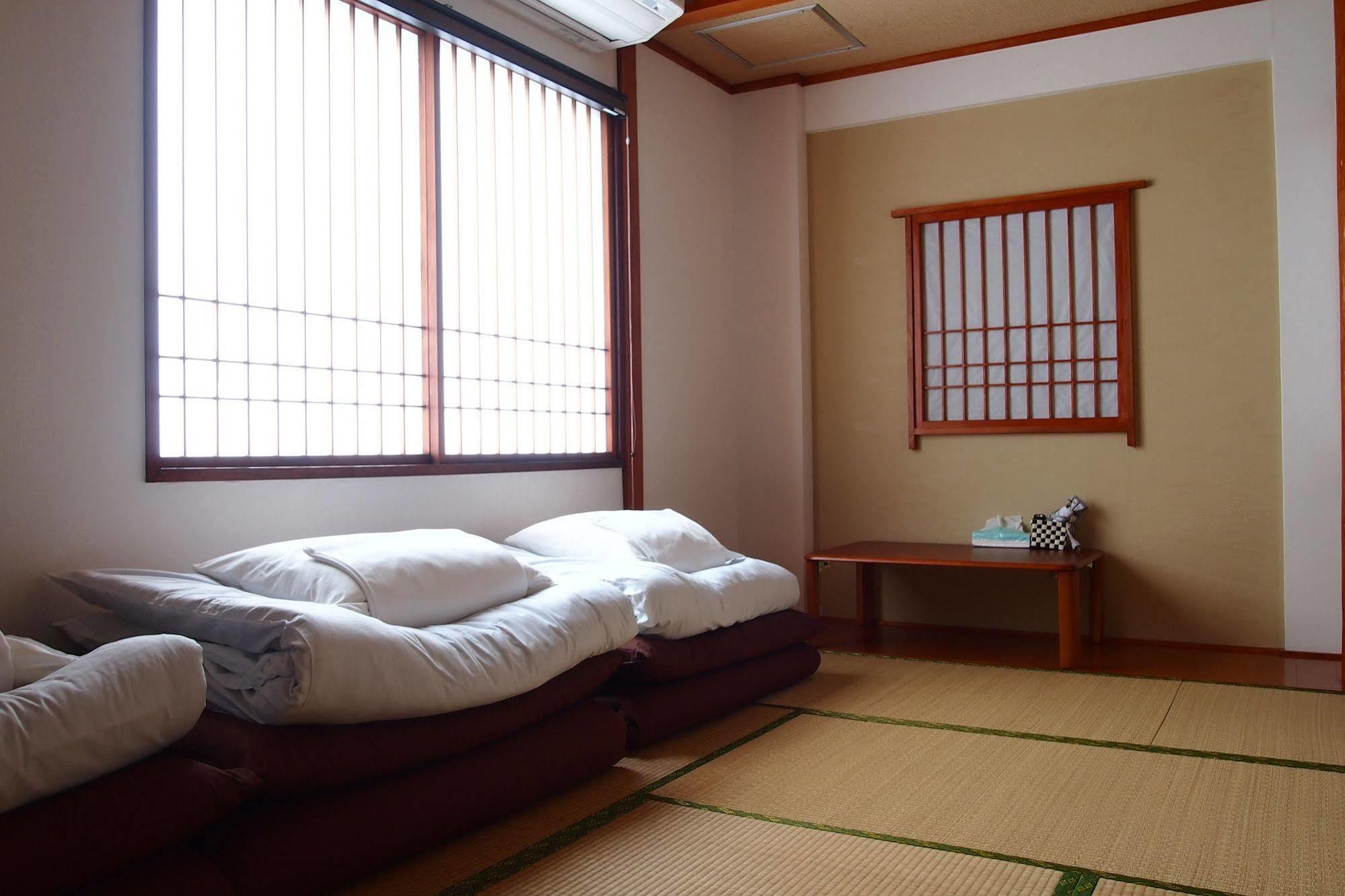 Khaosan Chitose Family Hostel Екстер'єр фото