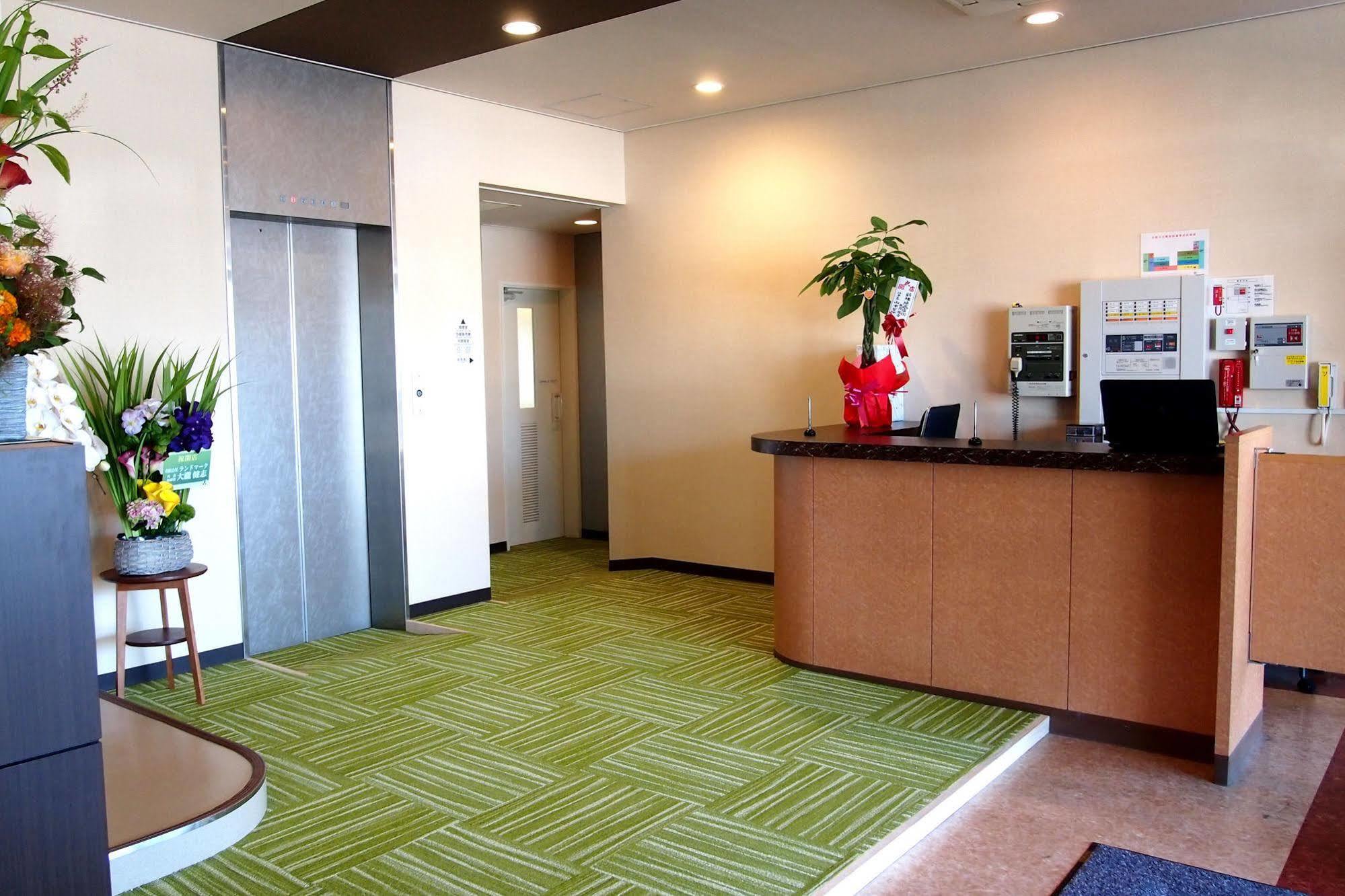 Khaosan Chitose Family Hostel Екстер'єр фото